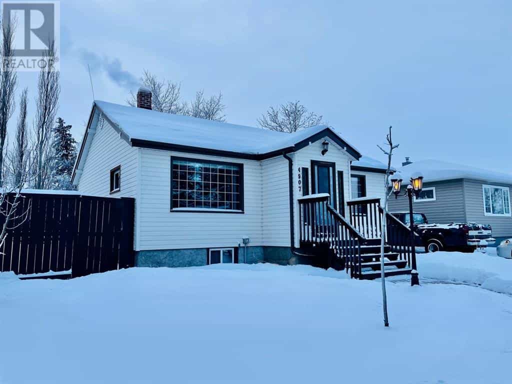 House in Tofield, Alberta 10066461