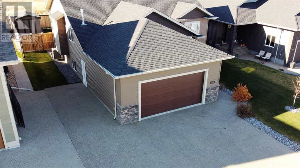 House in Camrose, Alberta 10066464