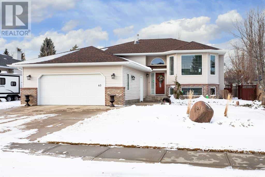 House in Camrose, Alberta 10066467