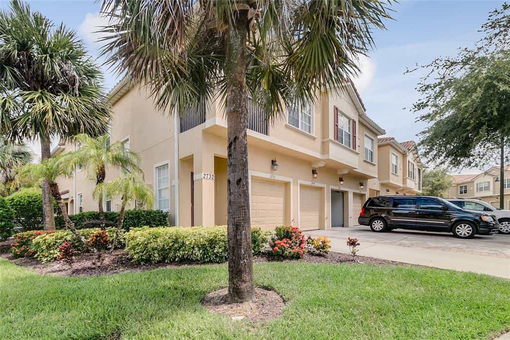 Condominium in Kussimmee, Florida 10066492