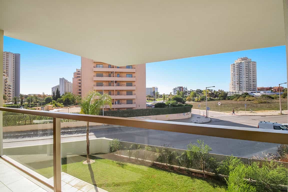 Condominium dans PortimÃ&pound;o, Algarve 10066549