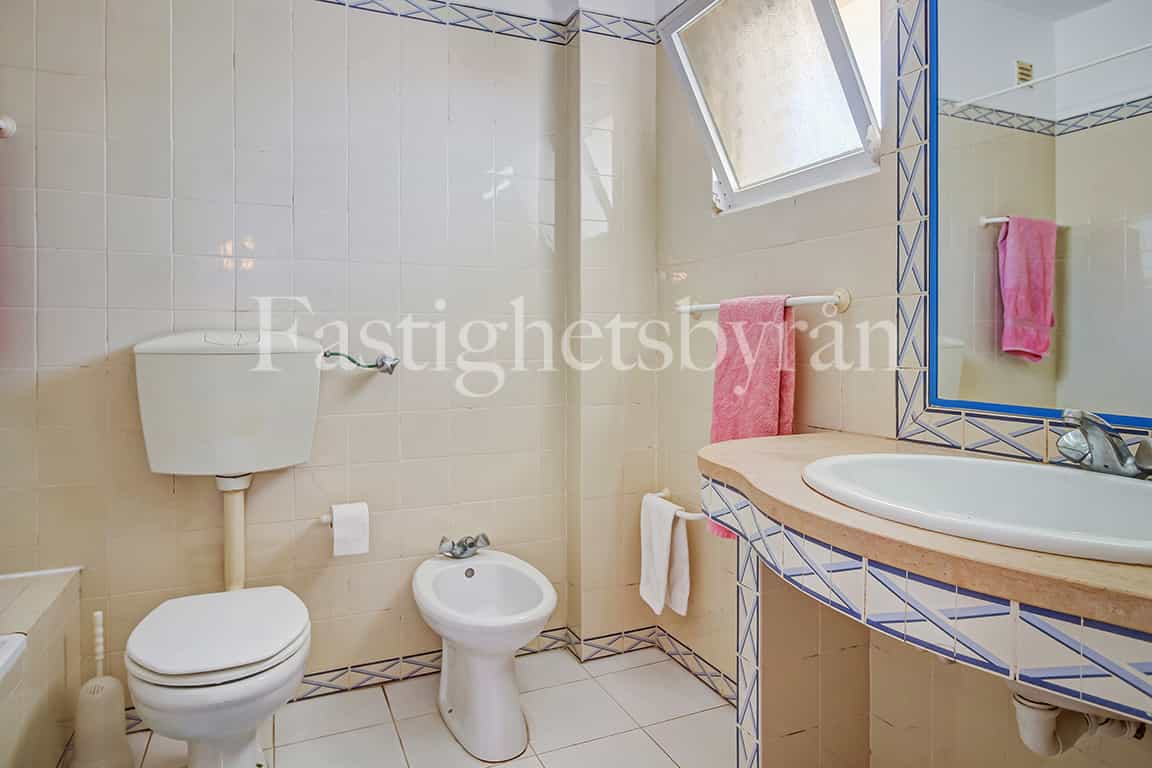Condominium in Lagos, Algarve 10066591