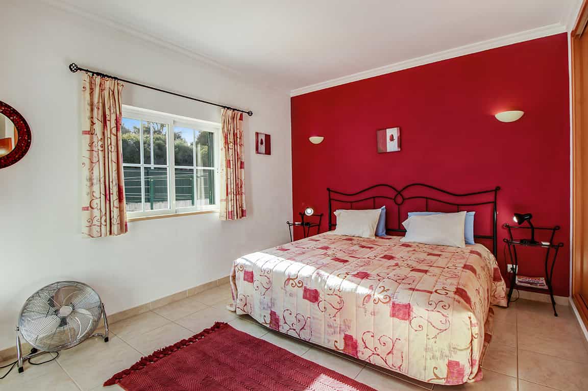 Condominium in Mexilhoeira Grande, Algarve 10066660