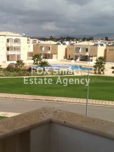 Condominium dans Agia Marinouda, Paphos 10066678