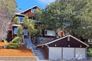 Condominium in Piedmont, California 10067249