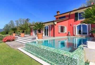 rumah dalam La Spezia, Liguria 10067639