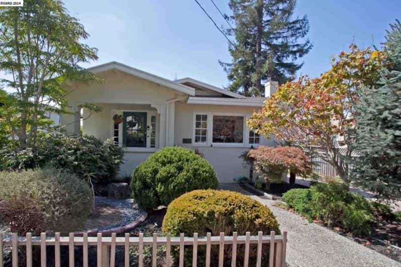 House in Berkeley, California 10067641
