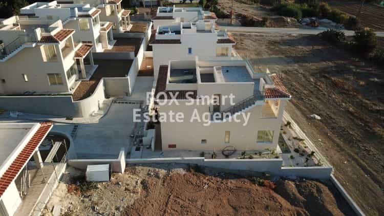 House in Kissonerga, Paphos 10067686