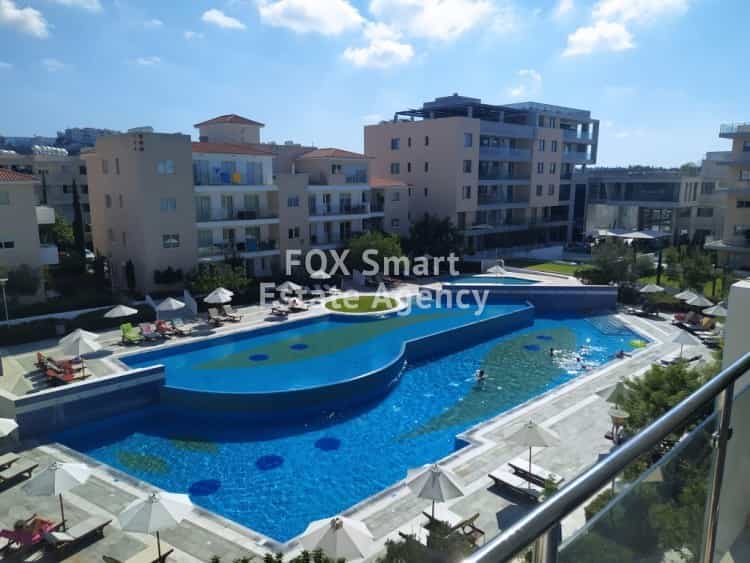 Condominium in Paphos, Pafos 10067988