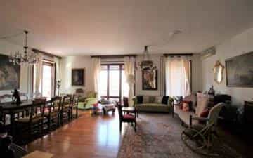 Condominium in Milano, Lombardy 10068218