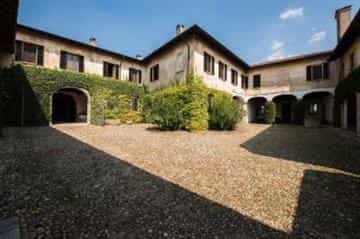 Haus im Mornago, Lombardei 10068227