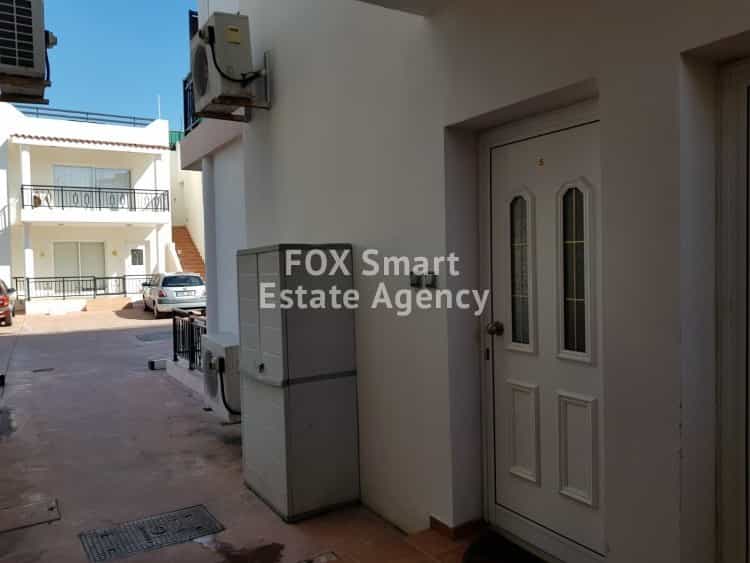 Condominium dans Geroskipou, Paphos 10068272