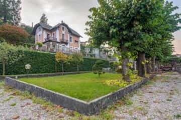 Huis in Baveno, Piemonte 10068315