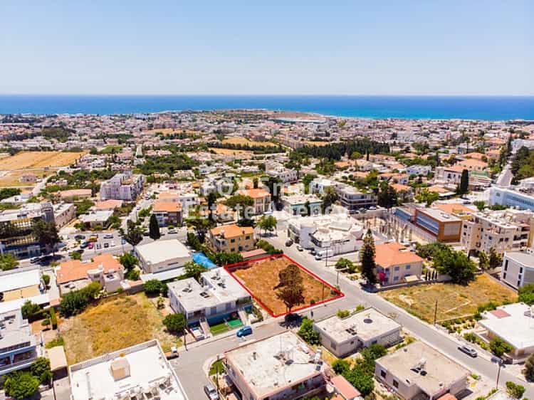 Condominium in Pafos, Paphos 10068351