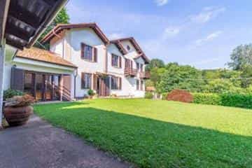 Dom w Stresa, Podgórski 10068564