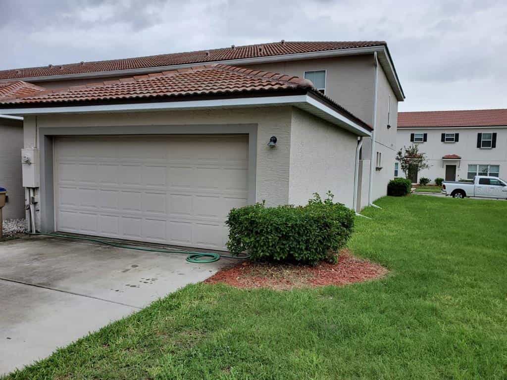 House in Buenaventura Lakes, Florida 10068691