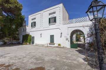 Hus i Oria, Puglia 10068895