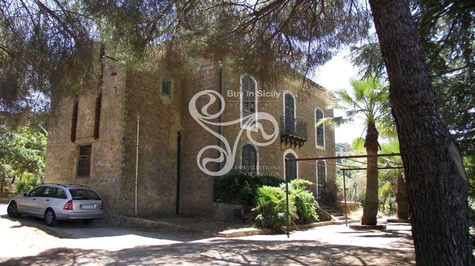 rumah dalam Piazza Armerina, Sicilia 10069057