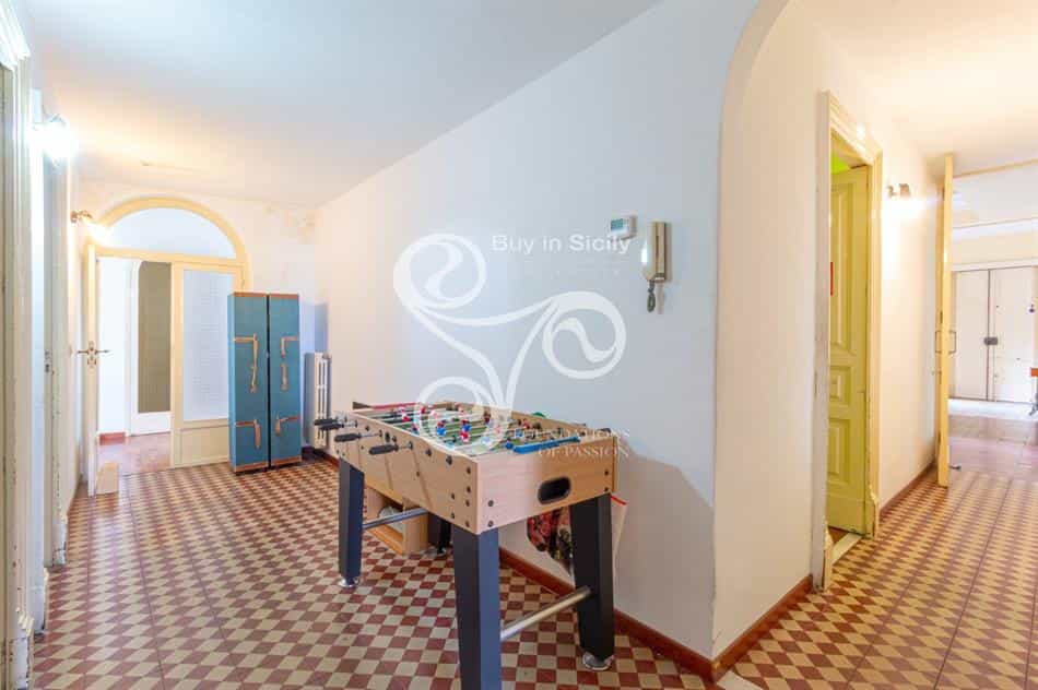 公寓 在 Via Monsignor Ventimiglia, Sicily 10069069