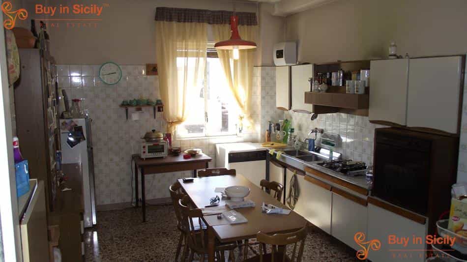 Квартира в Paternò, Sicily 10069262