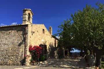 House in San Quirico d'Orcia, Tuscany 10069369