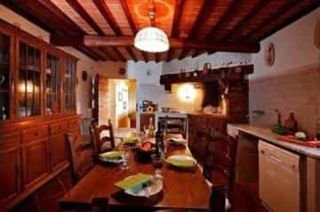 بيت في Terranuova Bracciolini, Tuscany 10069441