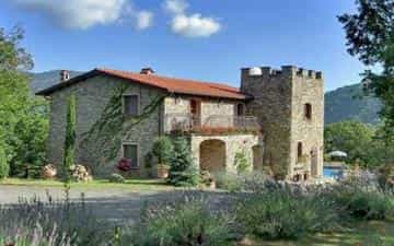 Talo sisään Licciana Nardi, Toscana 10069447