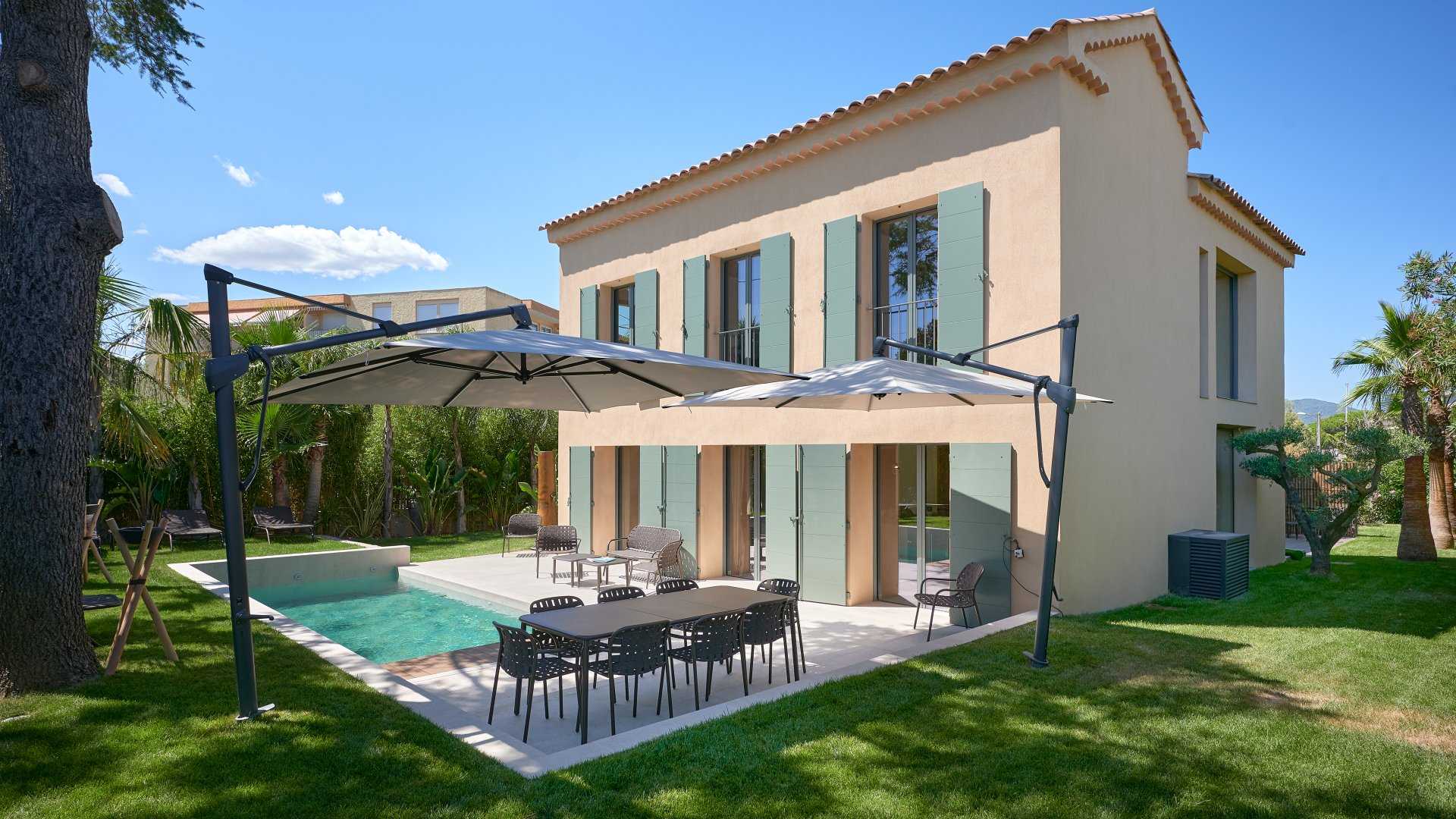 Rumah di Saint-Tropez, Provence-Alpes-Cote d'Azur 10069517