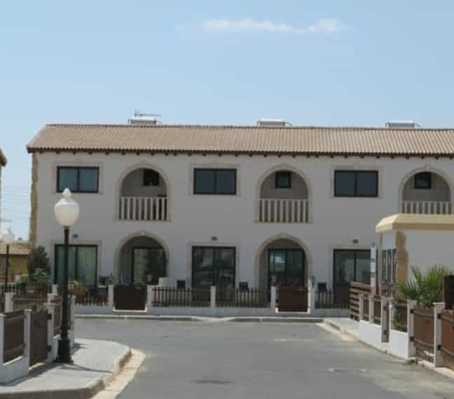 rumah dalam Vrysoulles, Famagusta 10069817