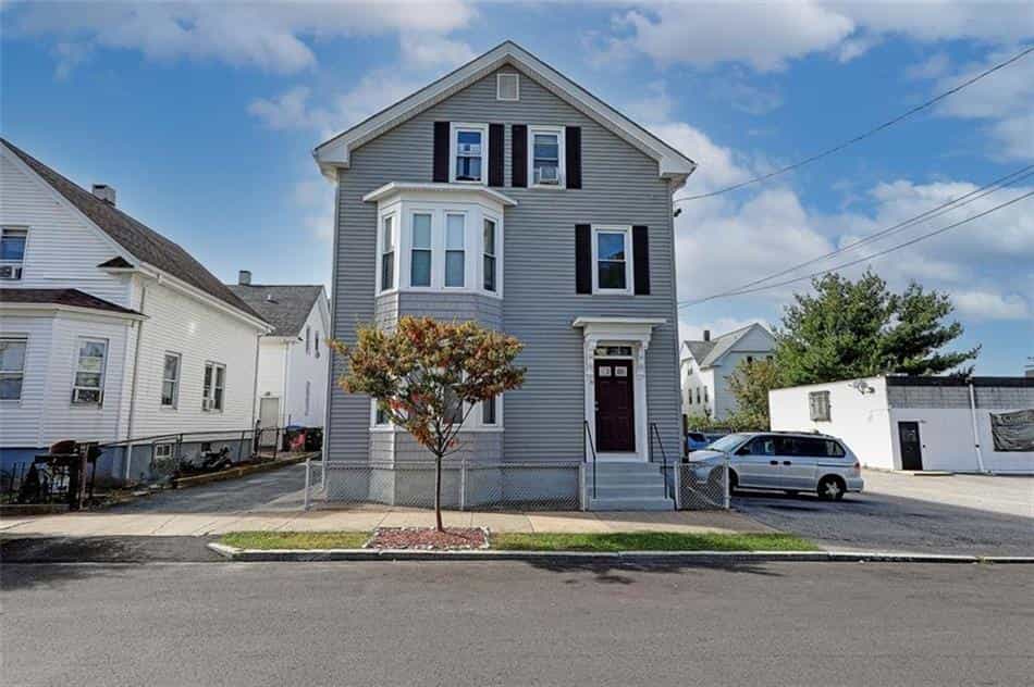 Condominium in Voorzienigheid, Rhode Island 10070198