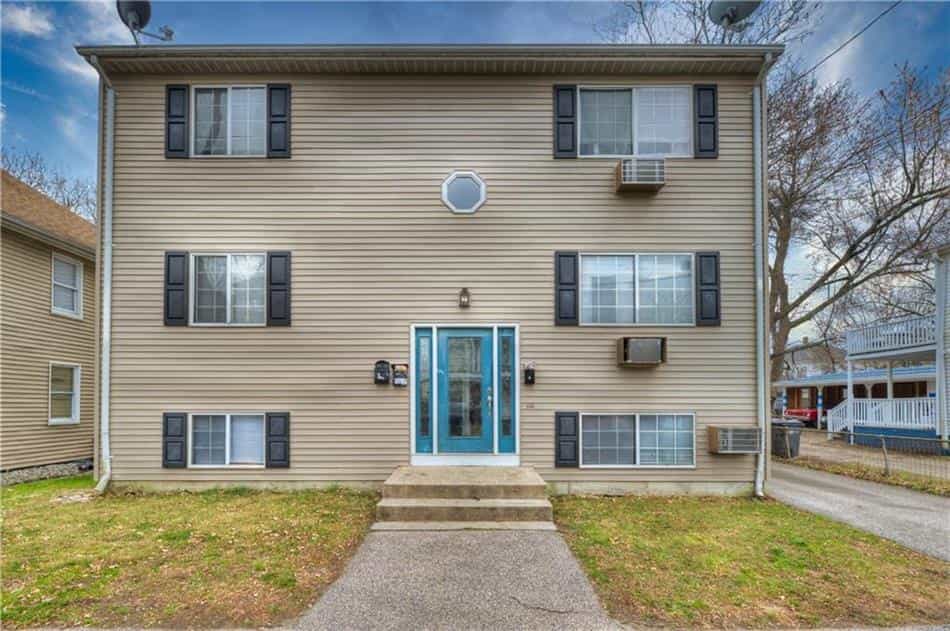 Condominium in Thornton, Rhode Island 10070203