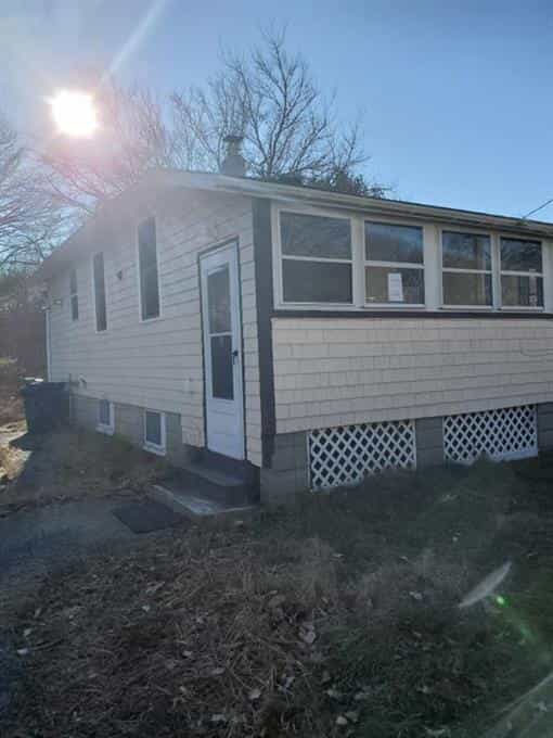 House in Nayatt, Rhode Island 10070267