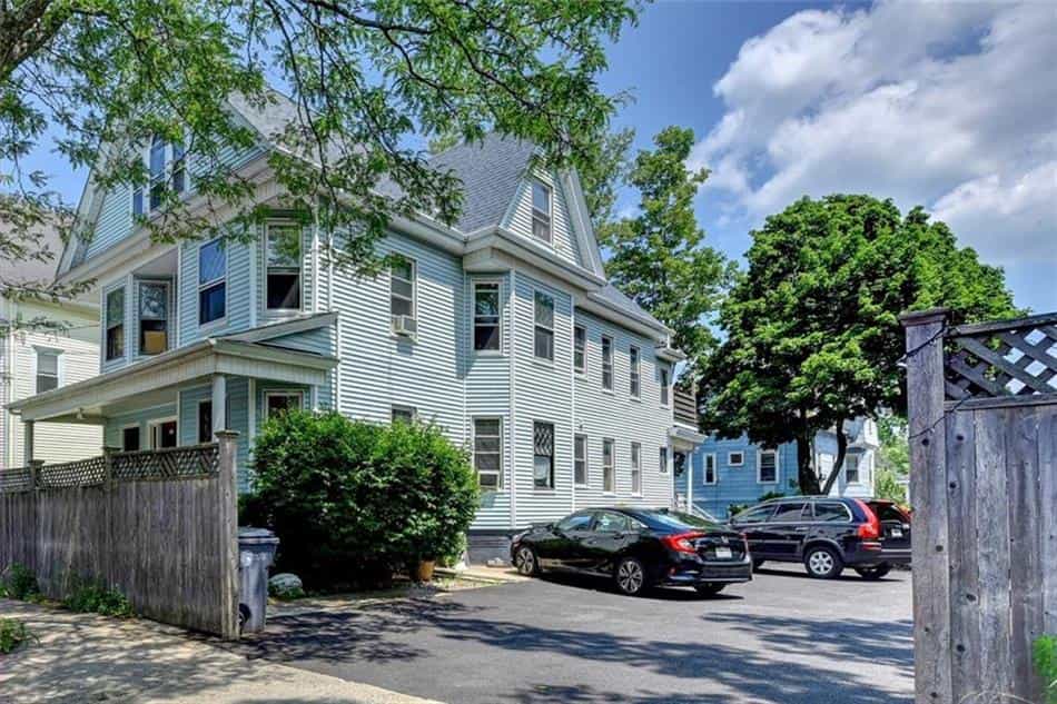 Condominium in Providence, Rhode Island 10070302