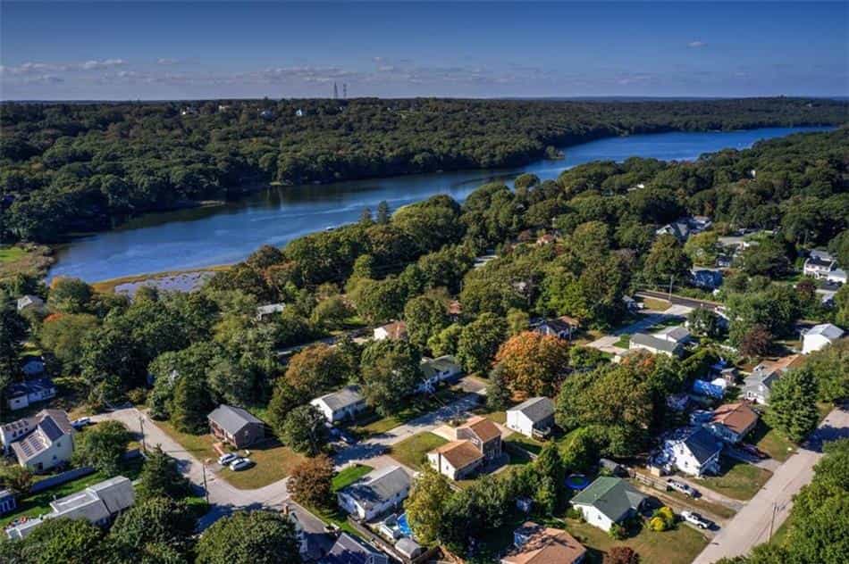 Hus i Pettaquamscutt Lake Shores, Rhode Island 10070316
