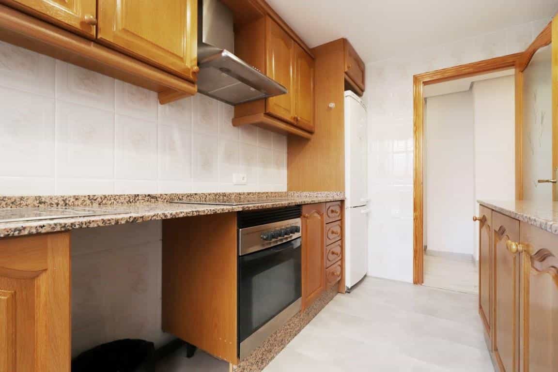 Condominium dans Serra, Valencia 10070405