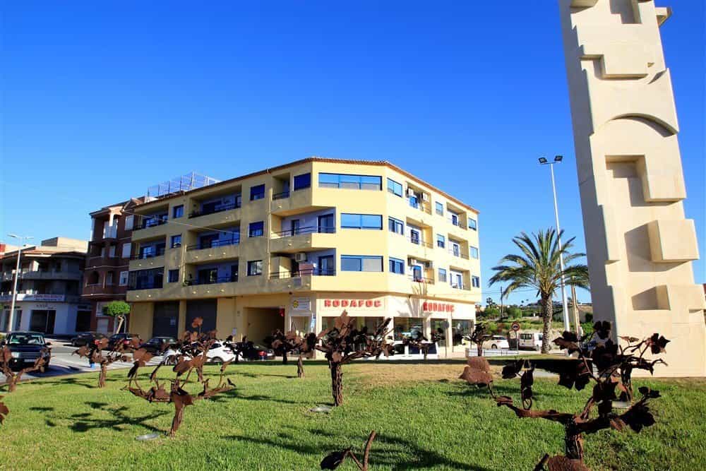 Condominium in Teulada, Valencia 10070484
