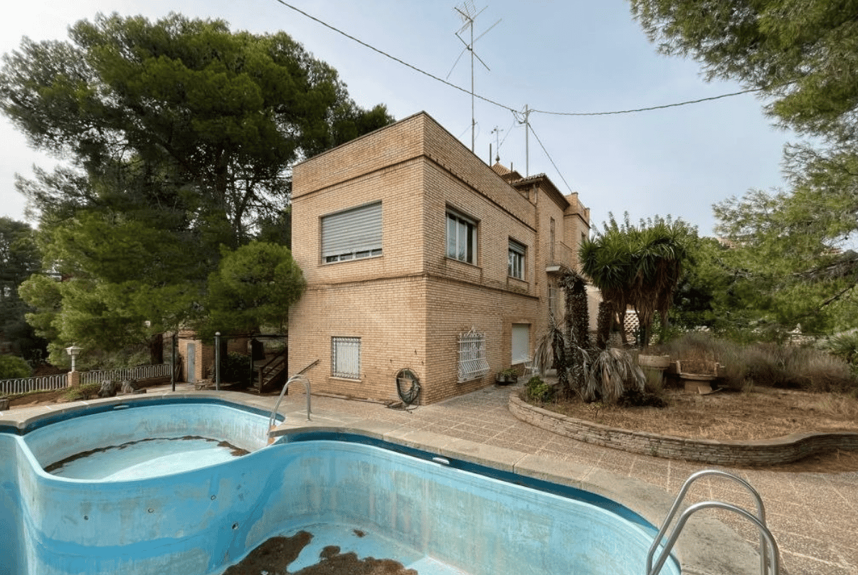 жилой дом в Серра, Валенсия 10070677