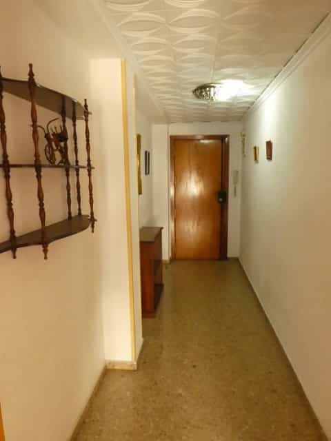 Квартира в Oliva. Gandia, Valencia 10070687