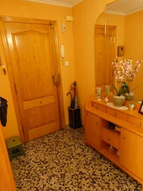 公寓 在 奥利瓦, 巴伦西亚 10070698