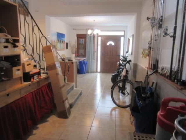 жилой дом в Олива, Валенсия 10070712