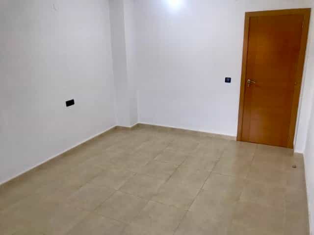 Квартира в Gandia, Valencia 10070717