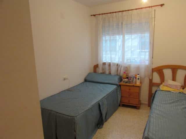 Condominium in Gandia, Valencia 10070723