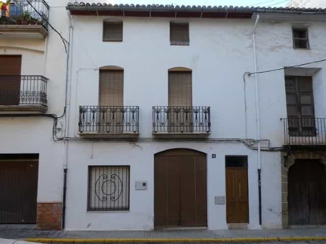 жилой дом в Олива, Валенсия 10070767