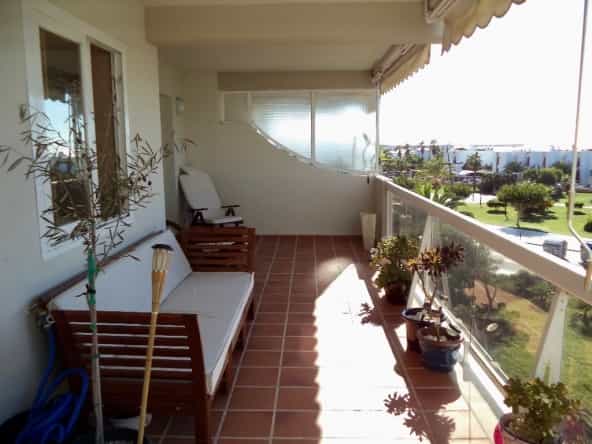 Condominium in Ibiza, Balearic Islands 10070823