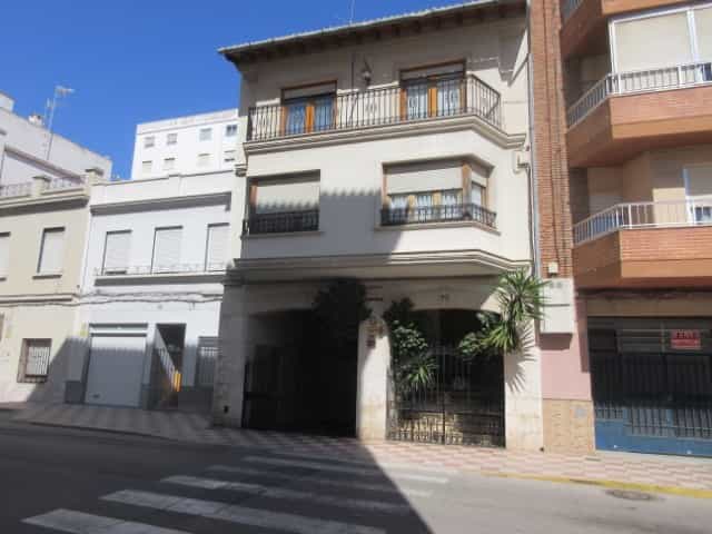 жилой дом в Tabernes de Valldigna, Valencia 10070829