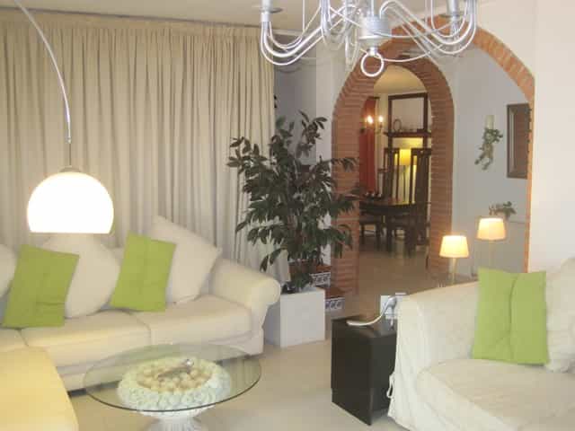 Rumah di Gandia, Valencia 10070871