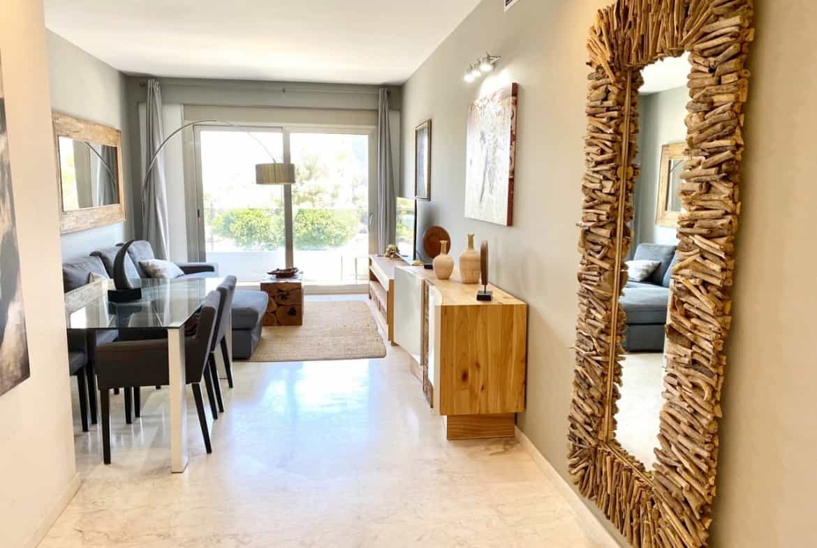 Condominium in Ibiza, Balearic Islands 10070880