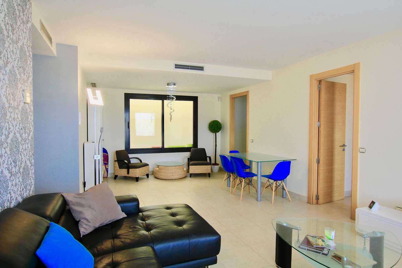 Condominium in Ojen, Andalusia 10071123