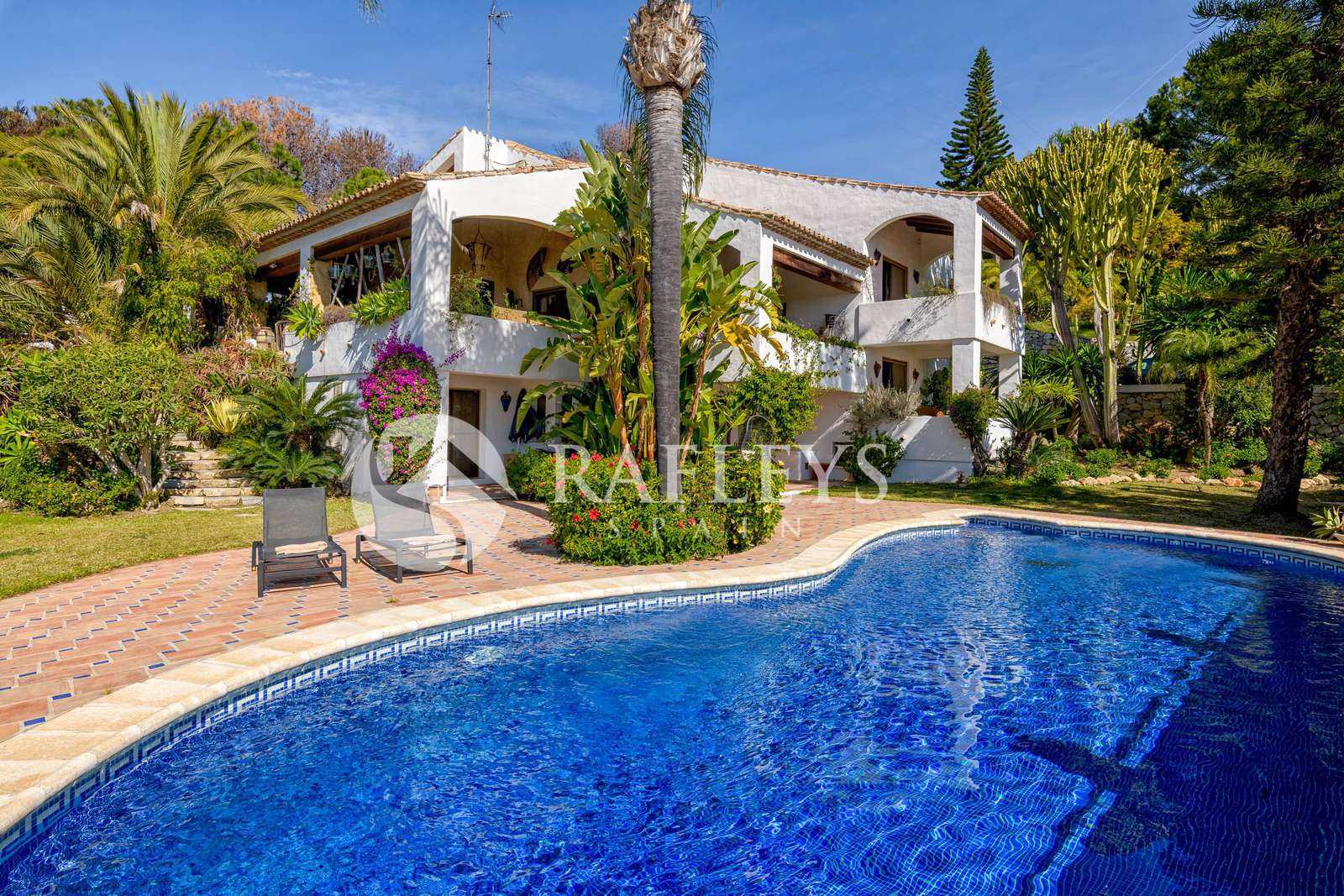 Rumah di Benahavis, Andalusia 10071220