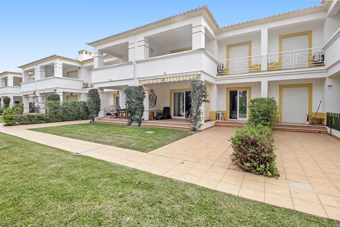 Condominium in Vilamoura, Algarve 10071458